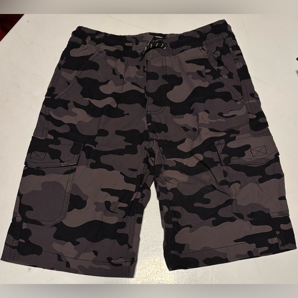 Boys Weatherproof Vintage Camo Tech Shorts Size Small 7/8